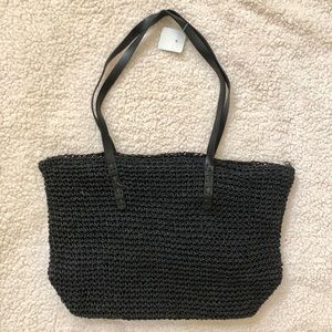 Summer bag with zipper